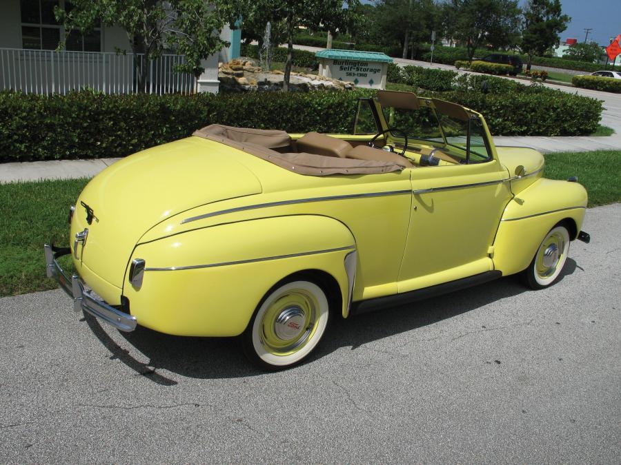  Ford Super DeLuxe Convertible 1941 года  (фото 10 из 10)